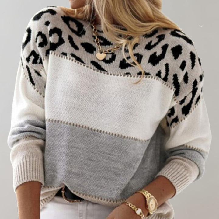 Luna™ | Casual Sweater with Leopard Print