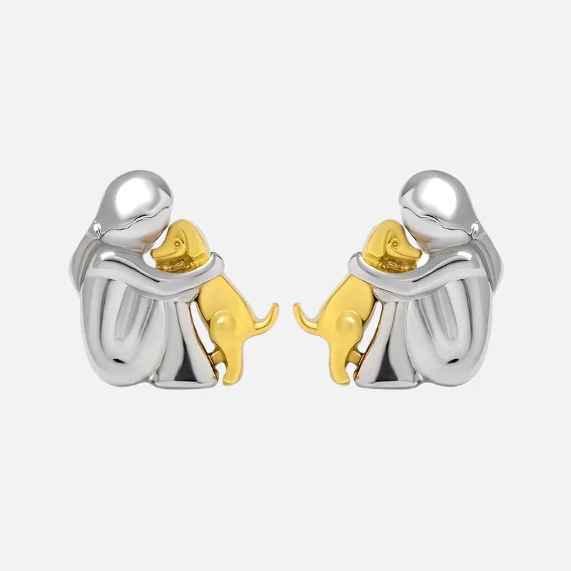 Alora™ | Hug Earrings