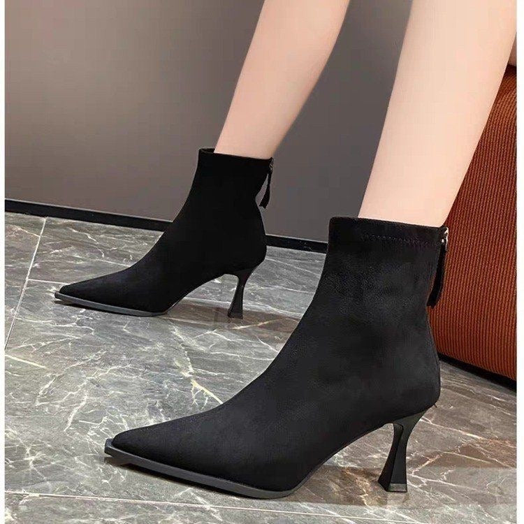 Emersyn™ | Sleek Pointed-Toe Ankle Boots